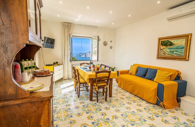 Bluebell Residence - on the way to the famous path of "Punta Campanella"