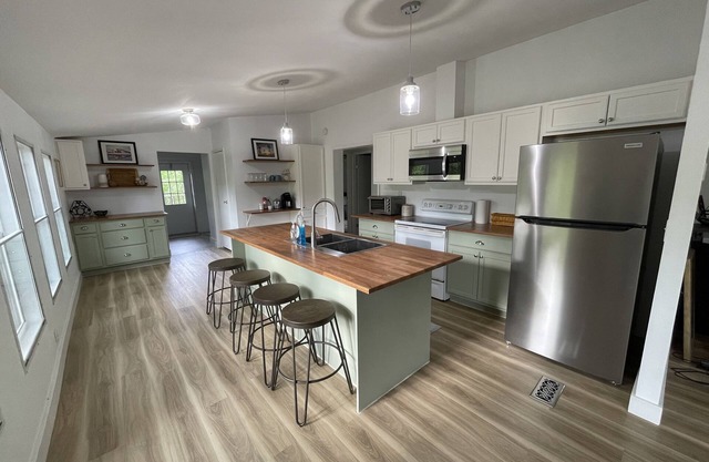 Blueberry Hill - Peaceful get away for the whole family!