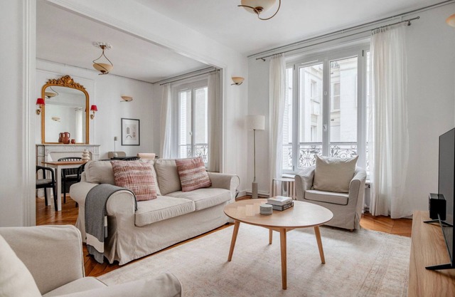 Blueground | Auteuil, fully furnished