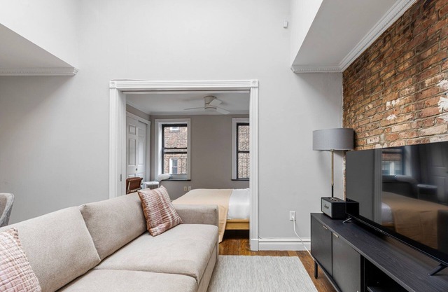 Blueground | West Village, view, nr Hudson River Park