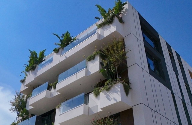 BLUESuite Brand new three-bedroom apartment 30m from the beach with terrace overlooking the sea and garage