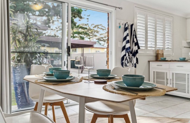 Boardwalk Bungalow - Pets Stay Free, Accessible,