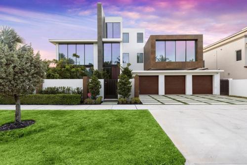 Boardwalk Mansion