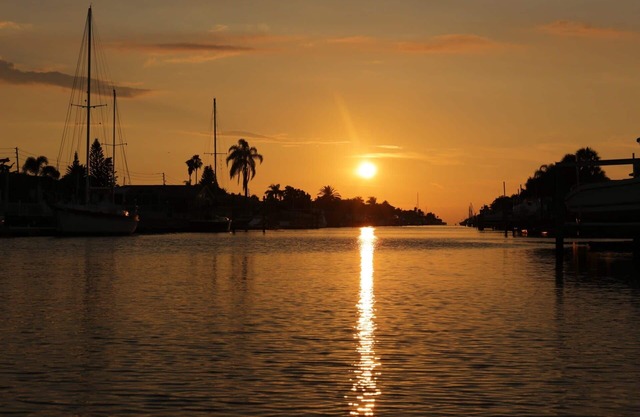Boat, Gulf of Mexico, heated pool, beach island, a fishing and boating paradise!