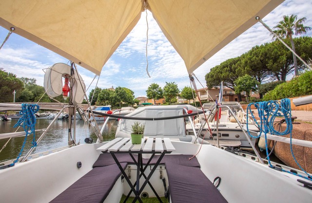 Boat 'Port Cogolin' with Sea View and Private Terrace