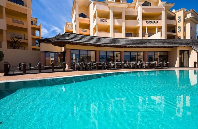 Boat Tour from Praia da Luz! Full Kitchen, Indoor and Outdoor Swimming Pools!