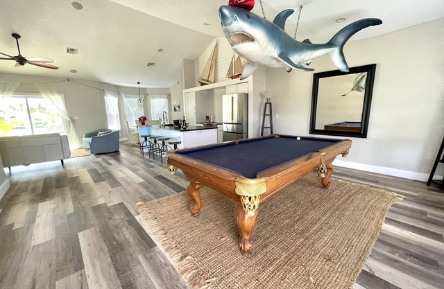 Boaters Waterfront Paradise. Dock included! Now with StarLink Wifi