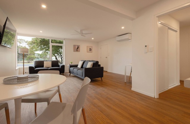 Botanic Racecourse Apartments
