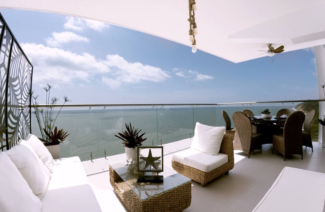 Boutique Apartment 1303B Stay with US!