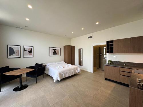 Boutique Room - Plaza Tower