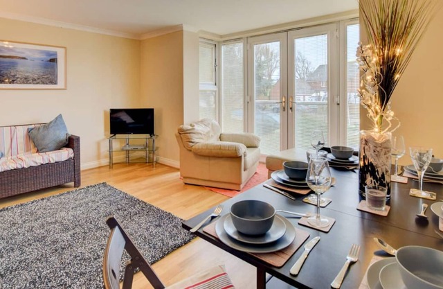 Bowleaze Beach Apartment