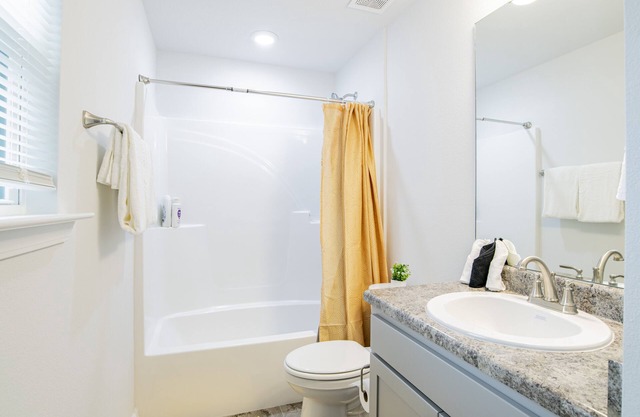 Brand New Glamorous 3BR House