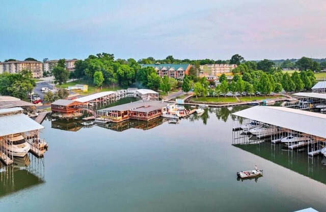 BRAND NEW LISTING DISCOUNT - The Crow's Nest at Turtle Bay Marina