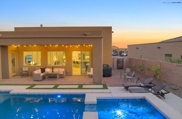 Brand NEW Premier new-build oasis in Dove Mountain - with hot tub, heated pool.