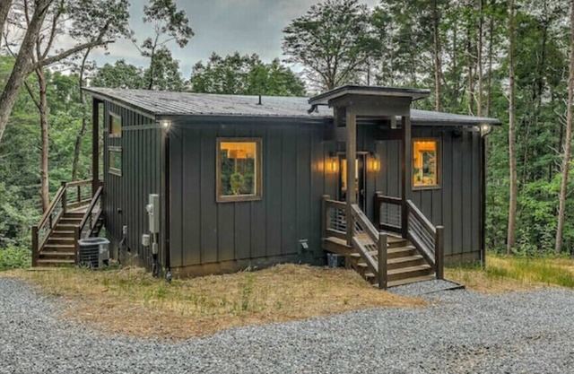 Brand New Relaxing Mountain Retreat n