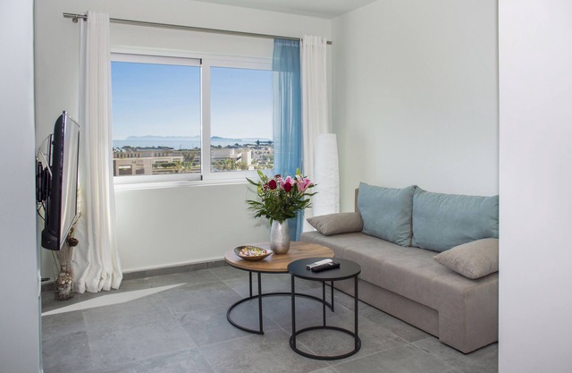 Brand new sea view Apartment close to the beach - Kolymvari Hills: Miami