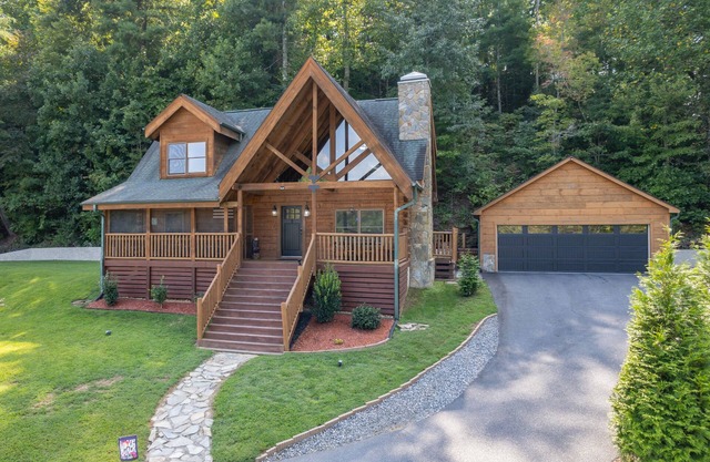 Brand New Unique Cabin with a Modern feel.