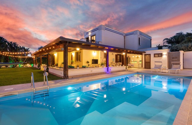 Brand new Villa Valentino with pool, garden, pingpong in Terrasini