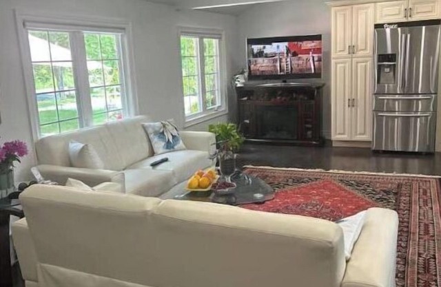 Breath taking home steps away from the lake