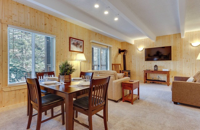 Breckenridge Condo w/Spa Access: Walk to Ski Lift