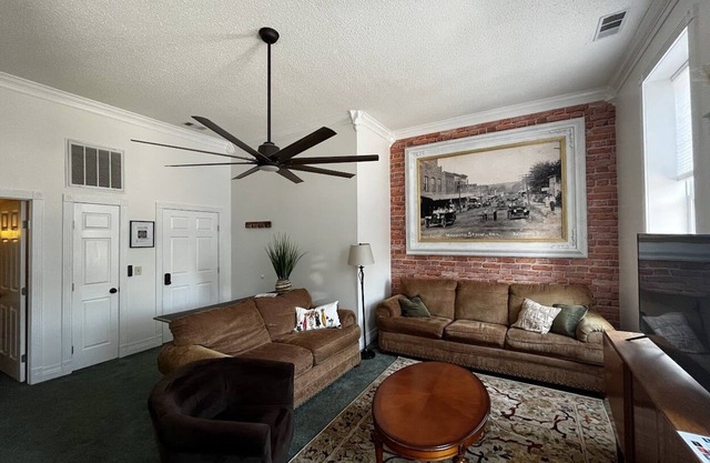 Brickhaven Loft on Historic Main Street - walk to Spring River, State Park, more
