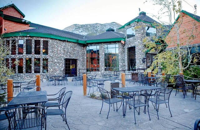 Bridal Suite at The Retreat on Charleston Peak – Minutes from the Trails