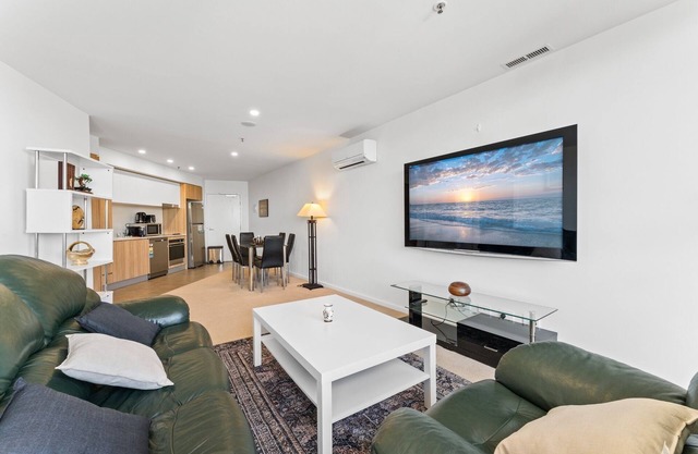 Bright 1-Bed by Natural Reserves with Pool & Gym