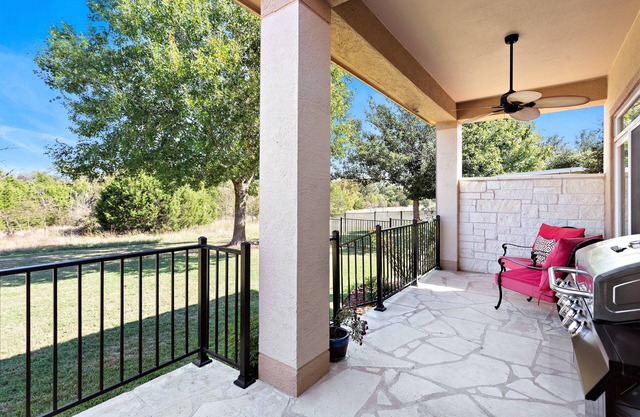 Bright and Sunny Home in Beautiful Sun City Texas!