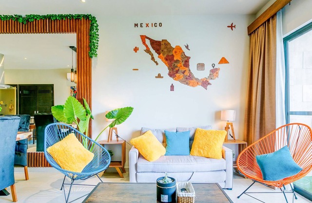 Bright & Cheerful Condo + Pool, Gym & Playground!