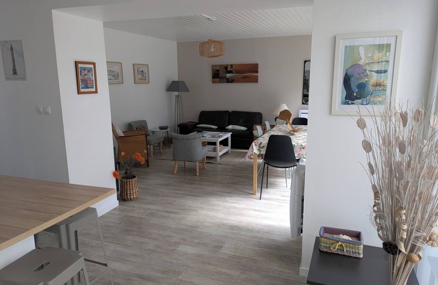 Bright house 3 * FOUESNANT, garden, quiet, not overlooked, 5mn from beaches