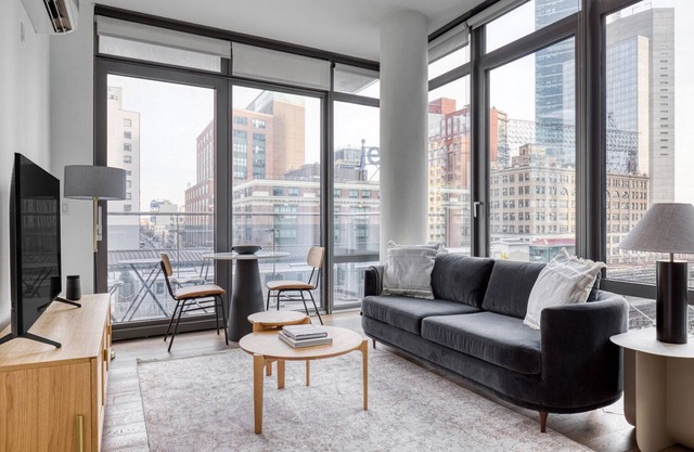 Bright LIC 1BR w/Gym, Doorman, Elevator & Private Balcony, by Blueground