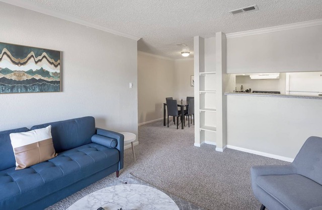 Bright Stay with Gym next to Midland College
