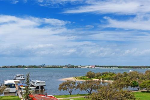 Broadwater view in southport 1b