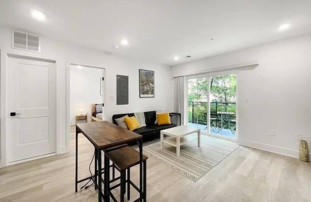 Brookland Home with Pleasant Views & Dining Spot