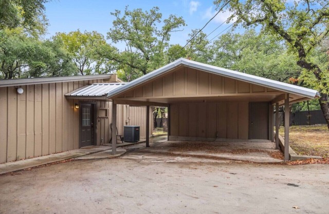 Brownwood Lakehouse · Lakehouse in Cason Cove