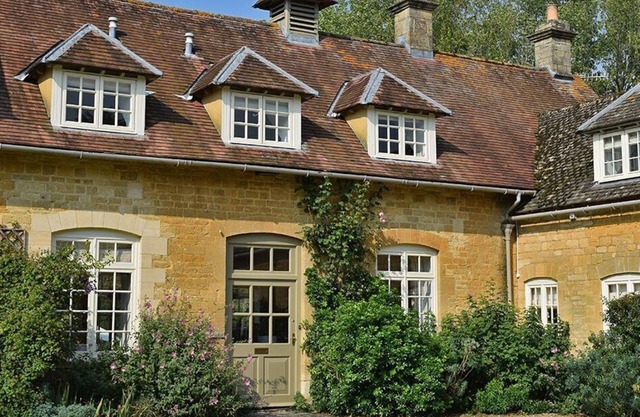 Bruern Cottages - Newmarket (sleeps 8 + 2)
