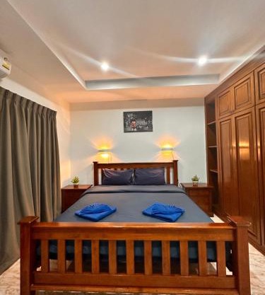 BT hotel Kata Beach