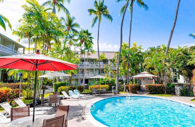 Budget friendly condo in the center of Kailua Kona