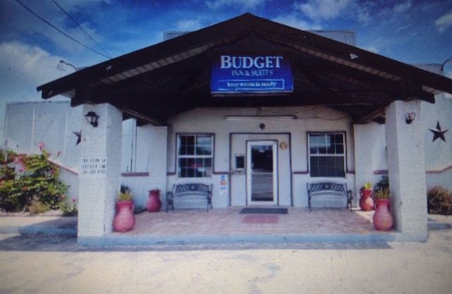 Budget Inn & Suites