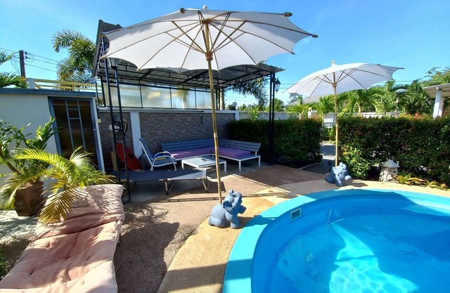 Bungalow with pool near the beach Had Mae Ramphueng/Koh Samet