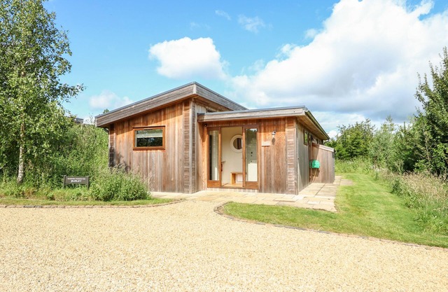 BURLEY, pet friendly, with open fire in Exton, Rutland
