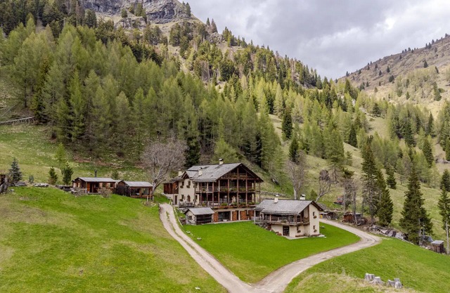 Chalet Dolomites: Ski&Spa Deluxe - Chalet Dolomites Luxe: Spa & Pools