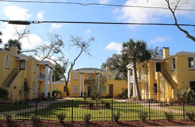 C1, Perfect location in city center with balcony, near beaches, free parking!
