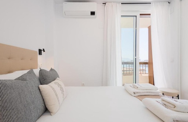C36 Elegant 2 bdr apt Amazing Views