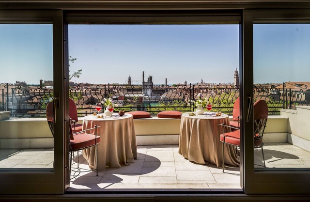 Ca' Cerchieri Terrace Canal View