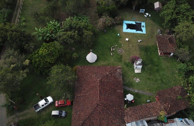 CABANA 4 PERSONAS - Ginebra glamping a 10 minutos de ginebra.