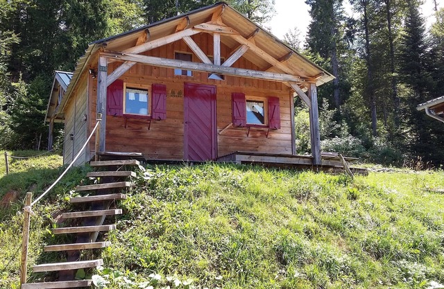 CABANE DE BOUCLE D'OR: 200m from forest tracks and paths