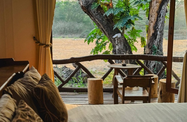 Cabin In Pai with River view with AC