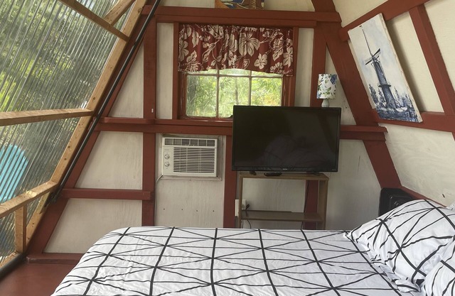 Cabin in the Olive Orchard