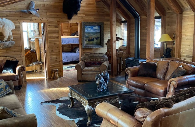 Cabin on 60 acre working horse ranch! Plus peacocks, goats &mini horses!